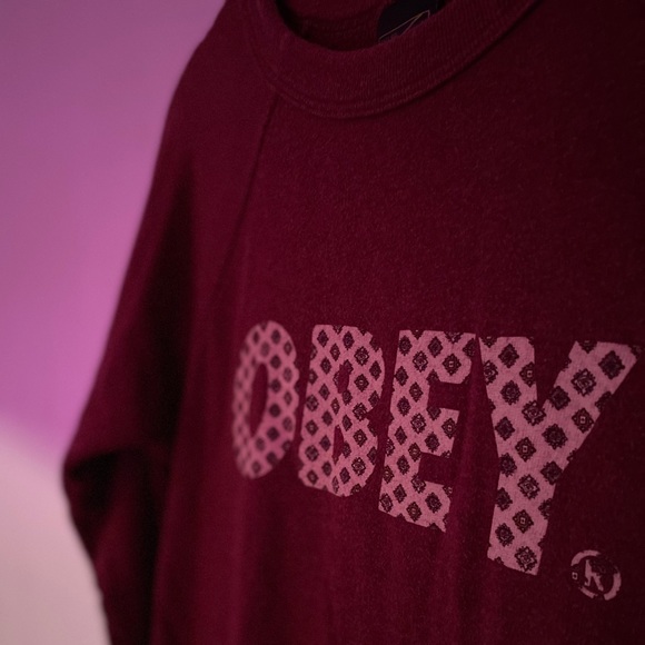 Obey crewneck - SOLD - Picture 3 of 5